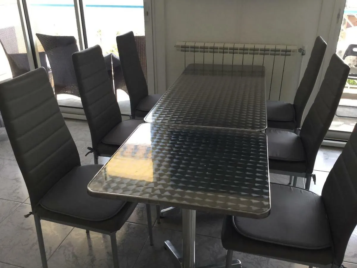Apartment Vue Mer 3 Mn A Pied De La Plage Lumineux Et Moderne Bandol France